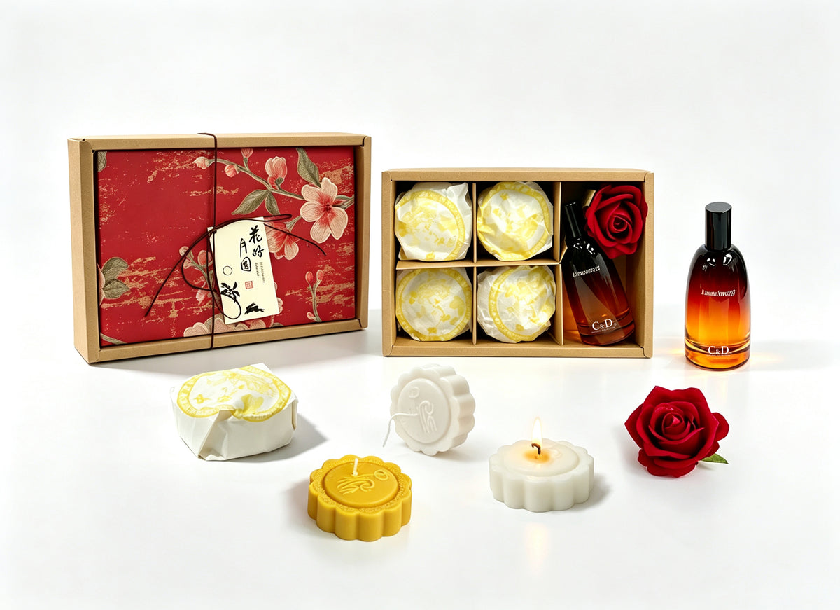 Moonlit Gift Mid‑Autumn Fragrance Gift Set | Mooncake‑Shaped Scented Candles ×4 + Room Spray | Silk Road · Velvet Rose & Oud, Moon Festival Gift 花月佳禮中秋香氛禮盒｜月餅造型香薰蠟燭 4 入 + 香氛噴霧｜絲路・絲絨玫瑰烏木 中秋送禮雅禮-Aquafilo
